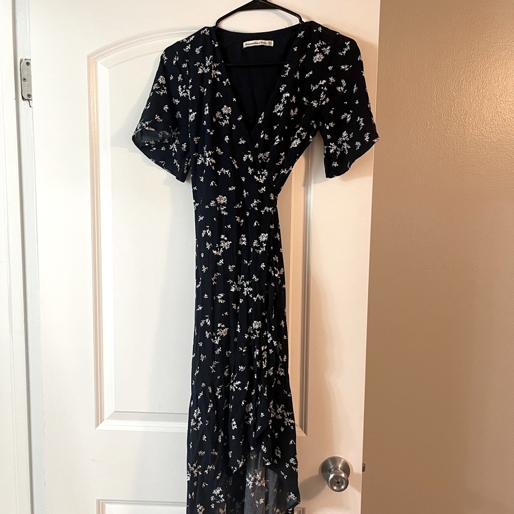 Abercrombie midi wrap dress